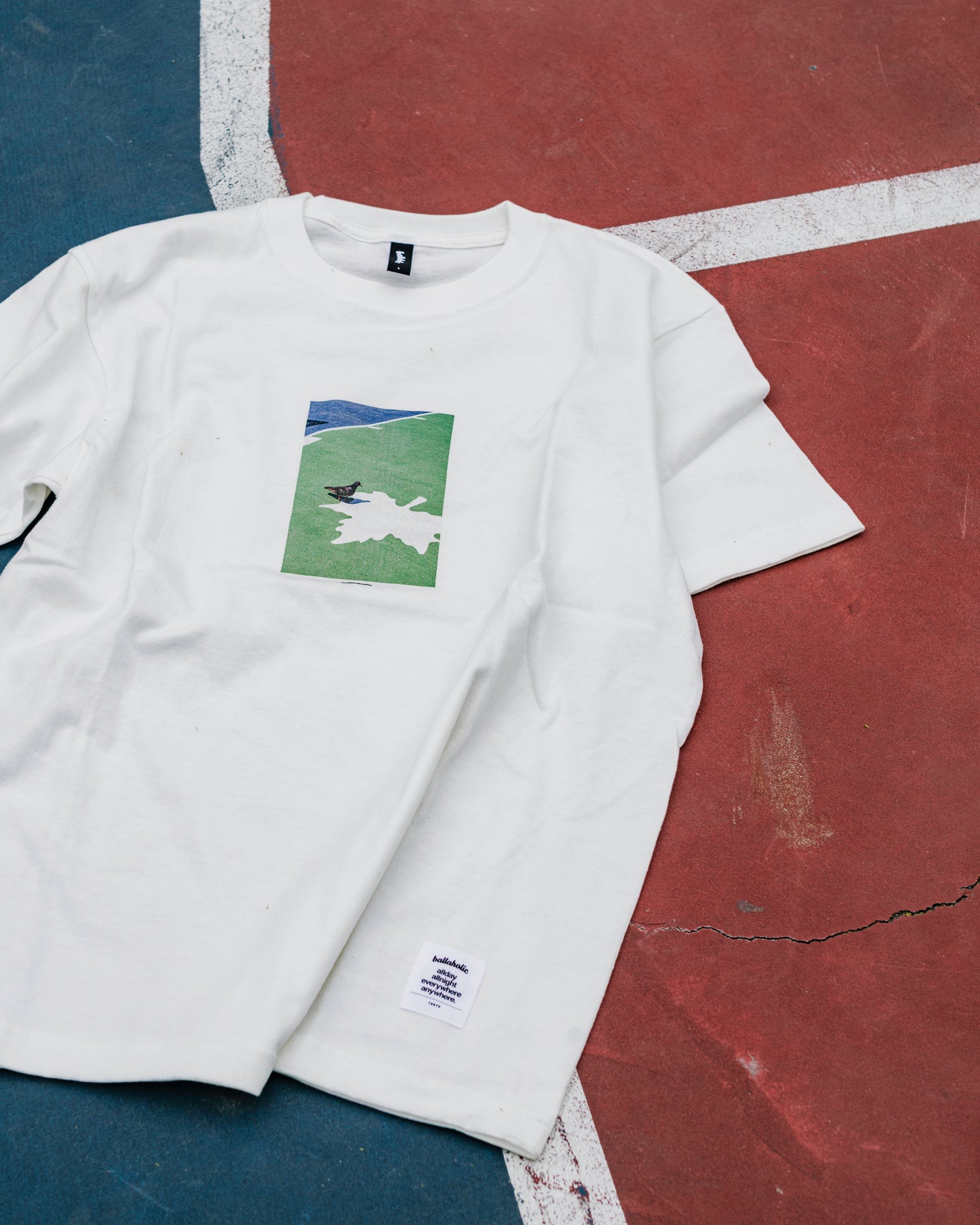 Playground Photo Tee -Pigeon- (vanilla white)