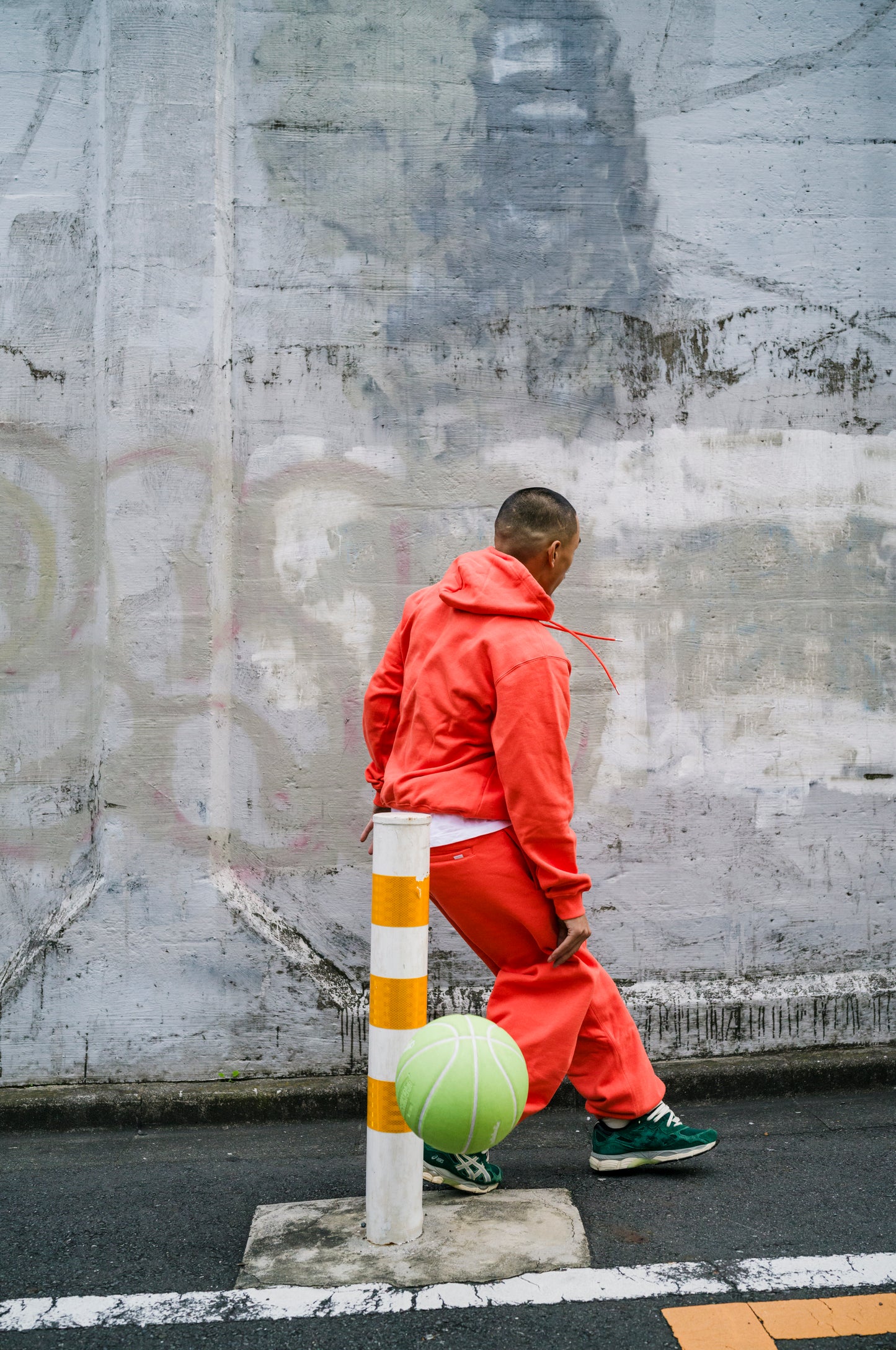 Small Logo Sweat Pants (orange)