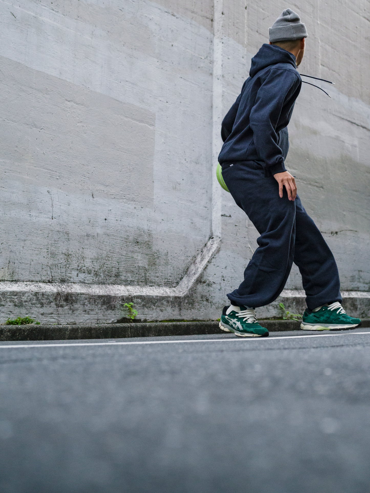 Small Logo Sweat Pants (dark heather navy)