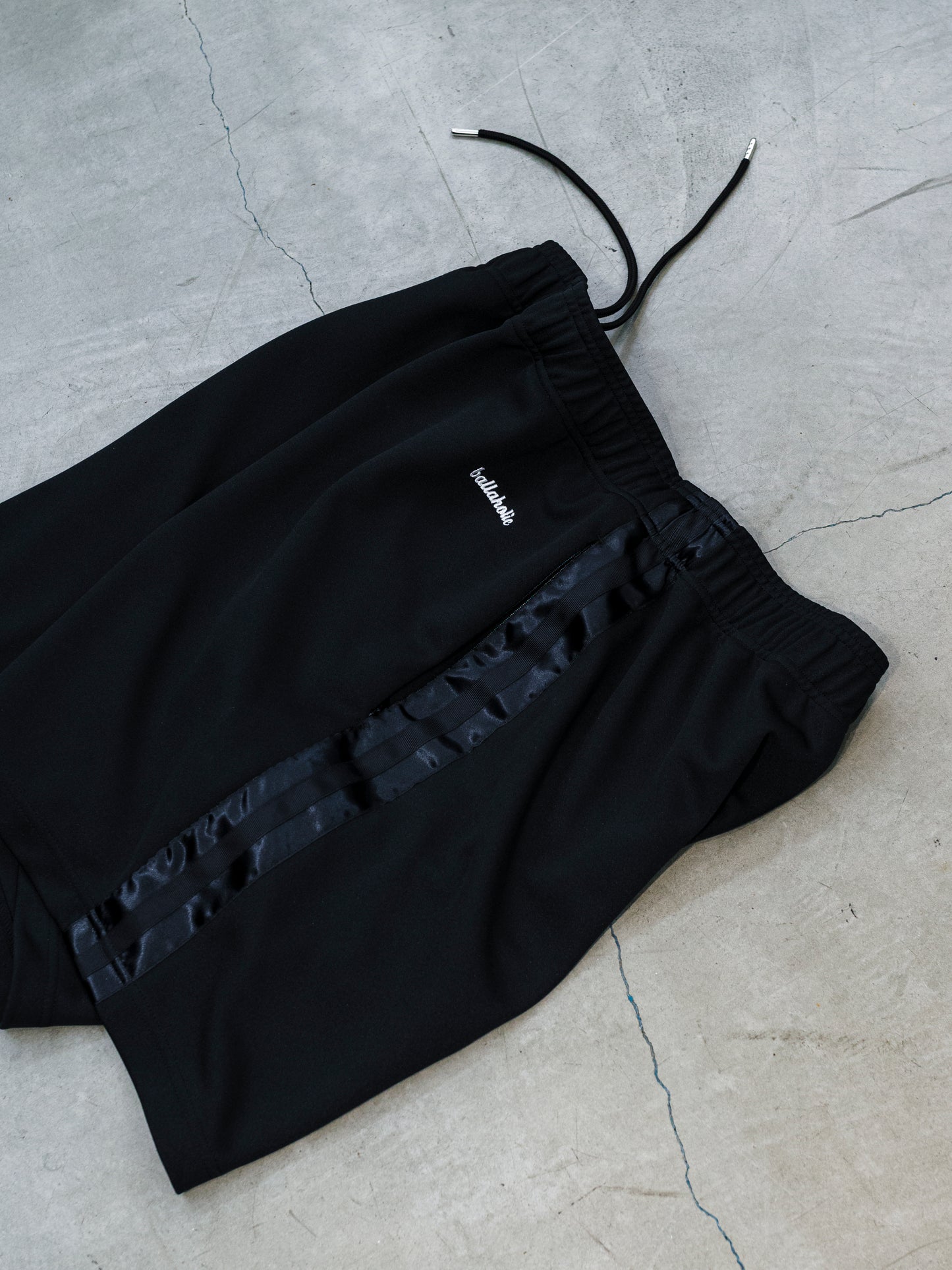 Side-Tape Jersey Shorts (black)