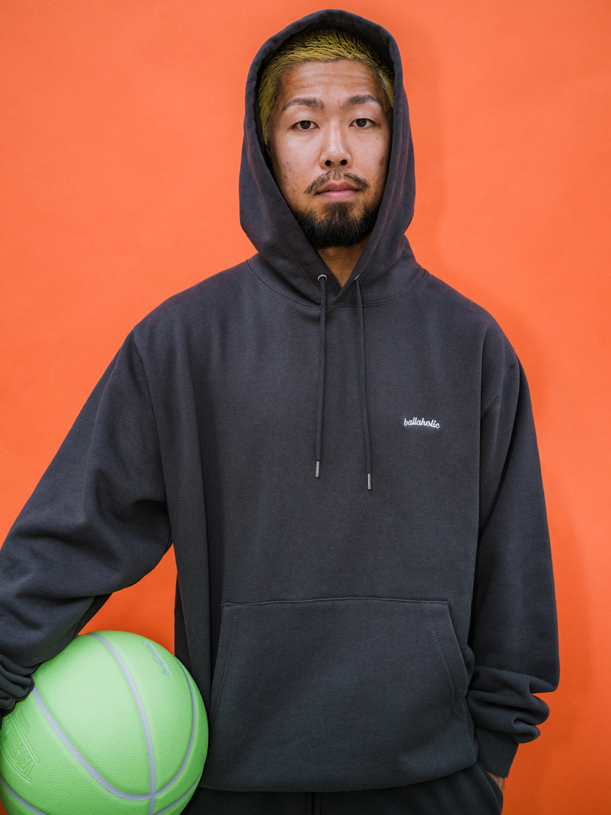 Small Logo Sweat Hoodie (raven)
